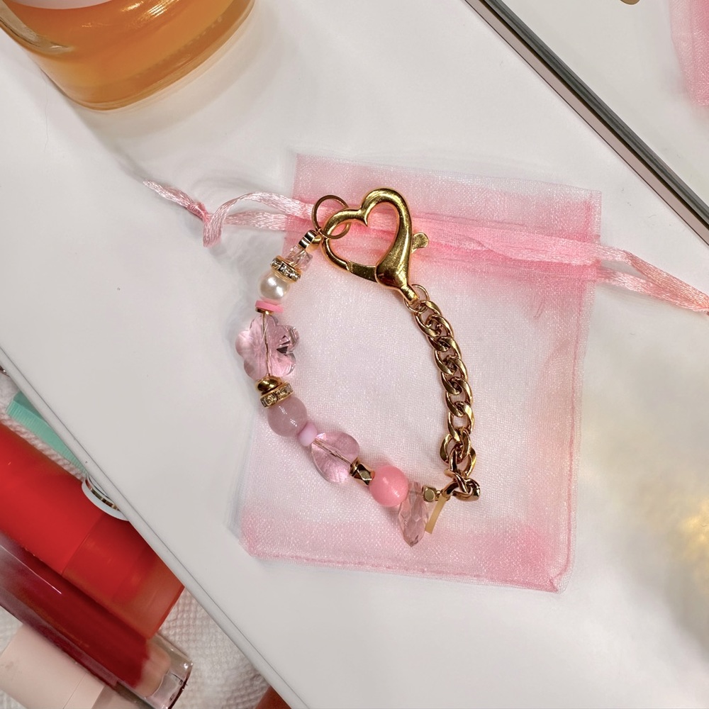 Gisou charm